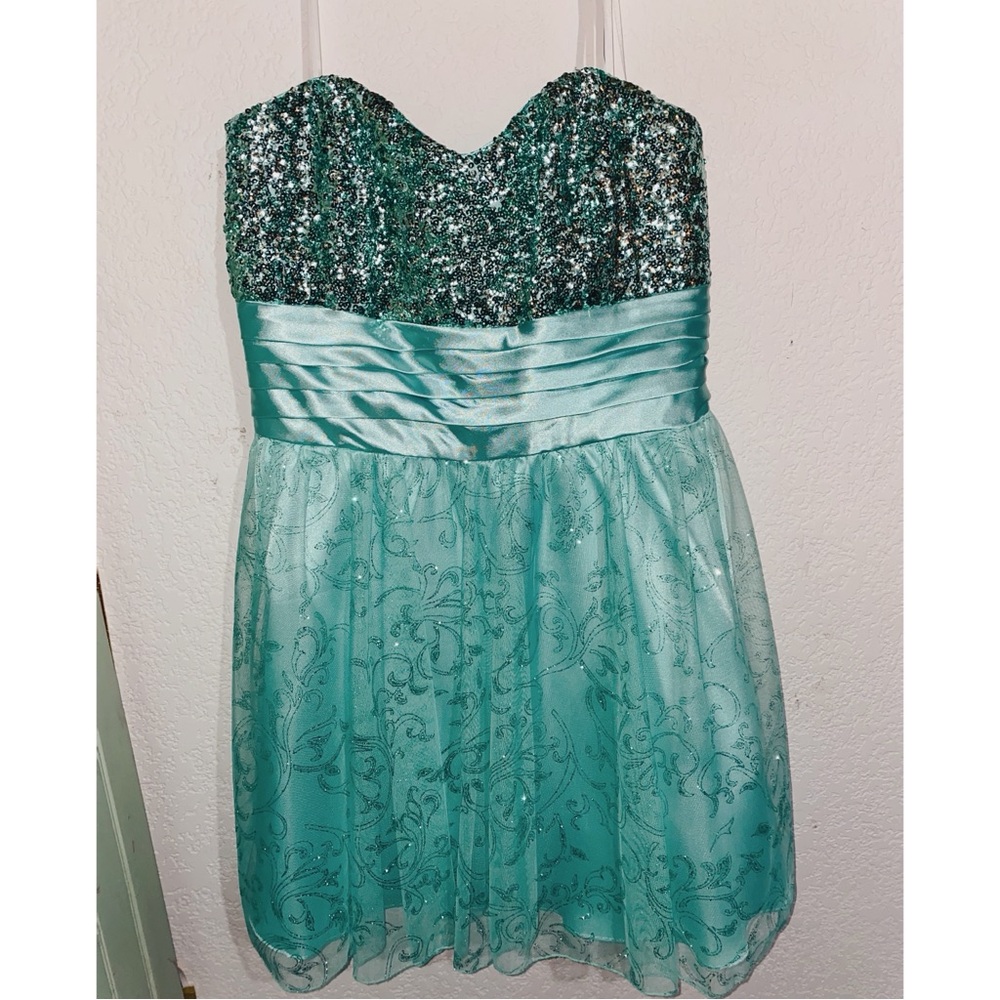 Aqua blue knee length strapless formal prom dress